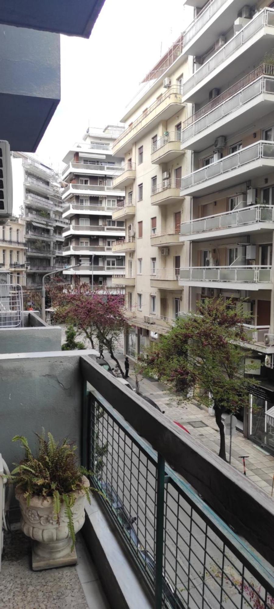 Elegant Luminous Downtown Apartment Tesalonika Bagian luar foto
