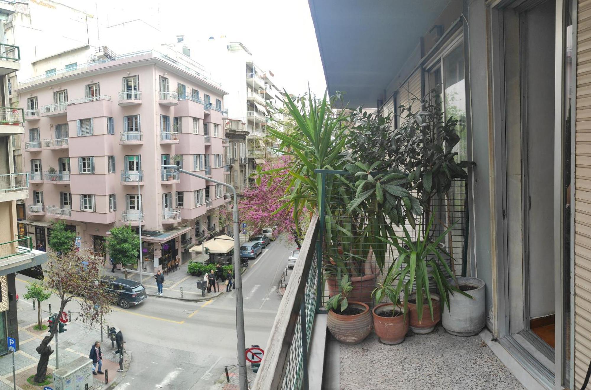 Elegant Luminous Downtown Apartment Tesalonika Bagian luar foto