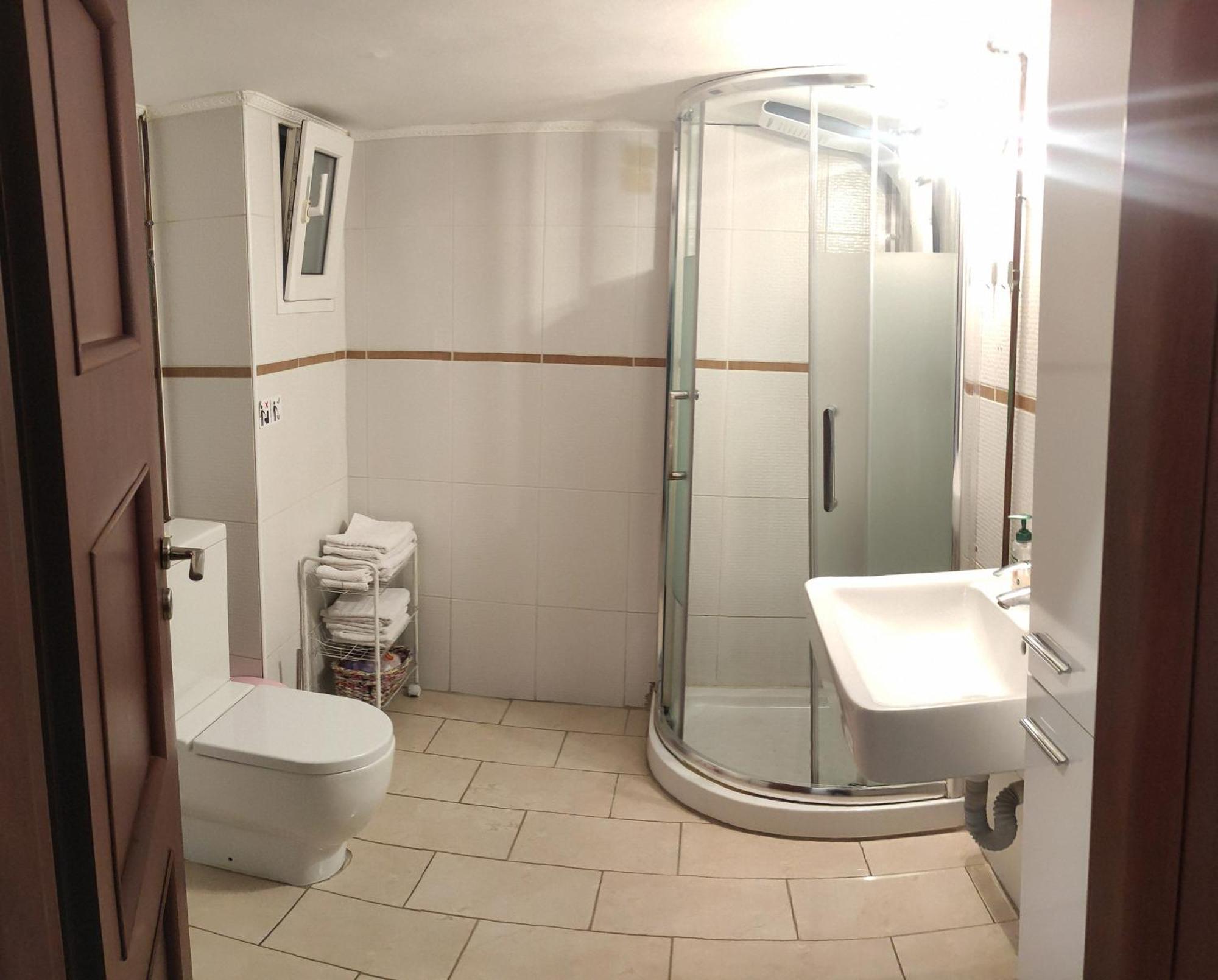 Elegant Luminous Downtown Apartment Tesalonika Bagian luar foto